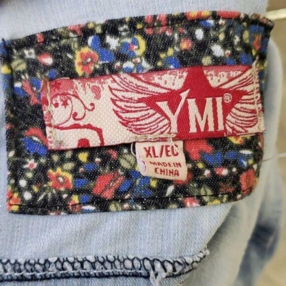 Light Blue Denim Jacket Girls XL By YMI With Silver Button Front Chest Pockets - Picture 5 of 6